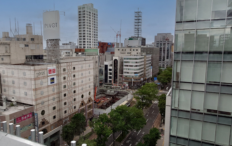 4プラ跡・PIVOT